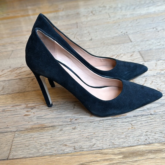 Suede pumps - Picture 3 of 5